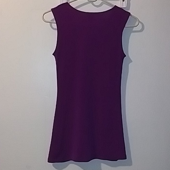 Top - Picture 2 of 2